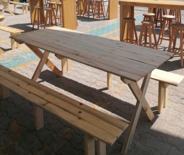 Doğal Ahşap Piknik Masa Kirala